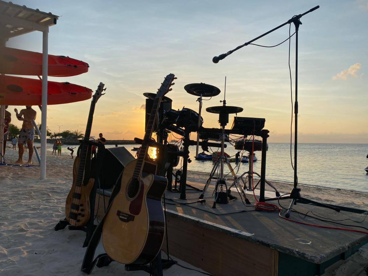 Lagoona Sunset Maafushi Bagian luar foto